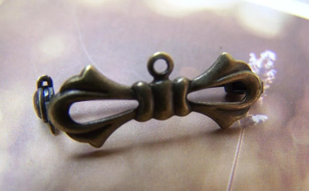 10 pcs Antique Bronze Bow Tie Safety Pin Brooch 10x27mm A3062