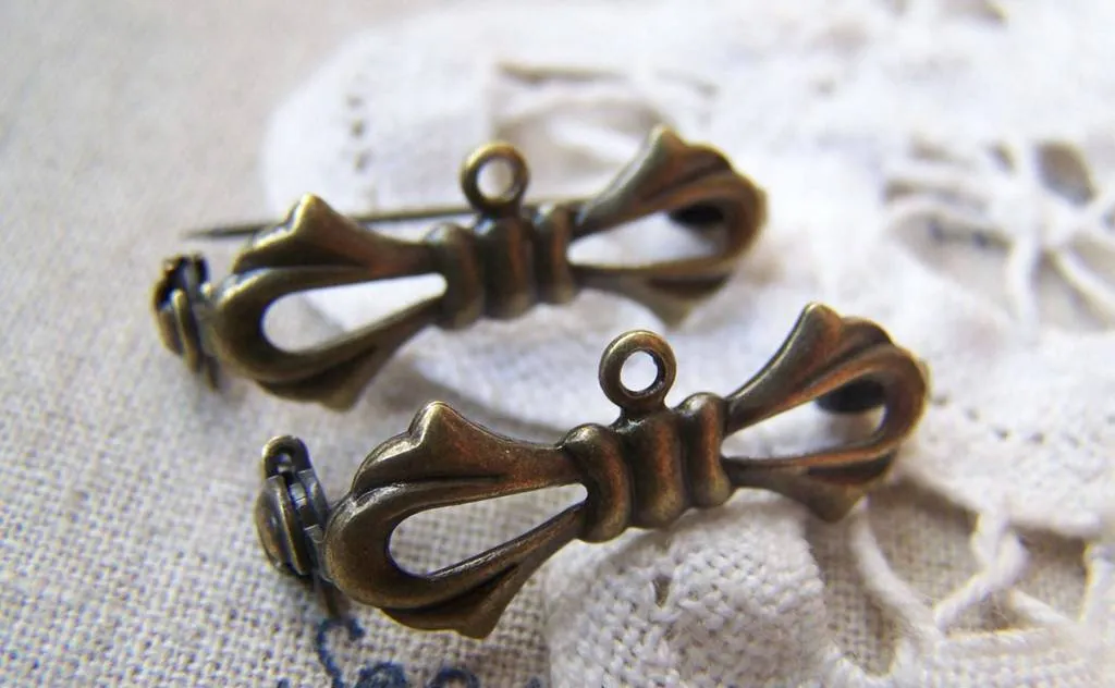 10 pcs Antique Bronze Bow Tie Safety Pin Brooch 10x27mm A3062