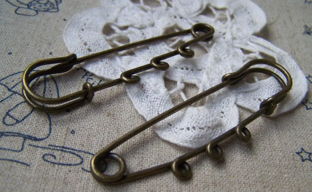 10 pcs Antique Bronze Three Loops Kilt Safety Pins 64mm A2840
