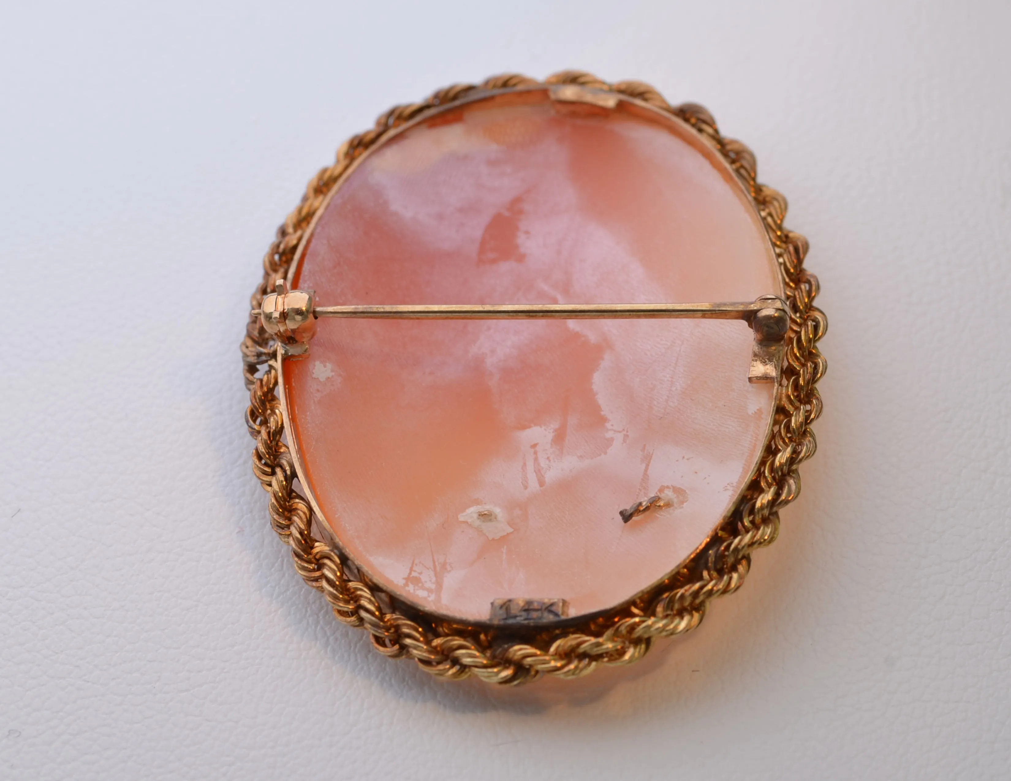 14K Yellow Gold-Framed Cameo with Young Girl Wearing Necklace