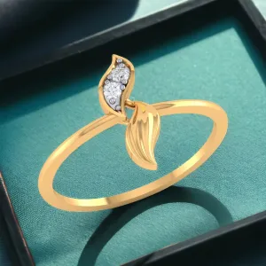 14K Yellow Gold Intricate Women's Diamond Ring - Delicate & Elegant