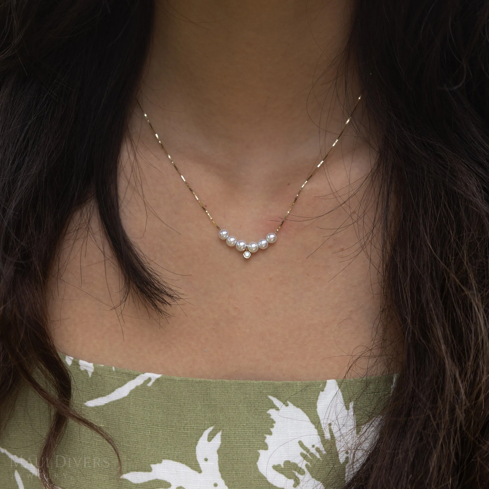 16-18" Adjustable Akoya White Pearl Necklace in Gold with Diamond - 4.5-5mm