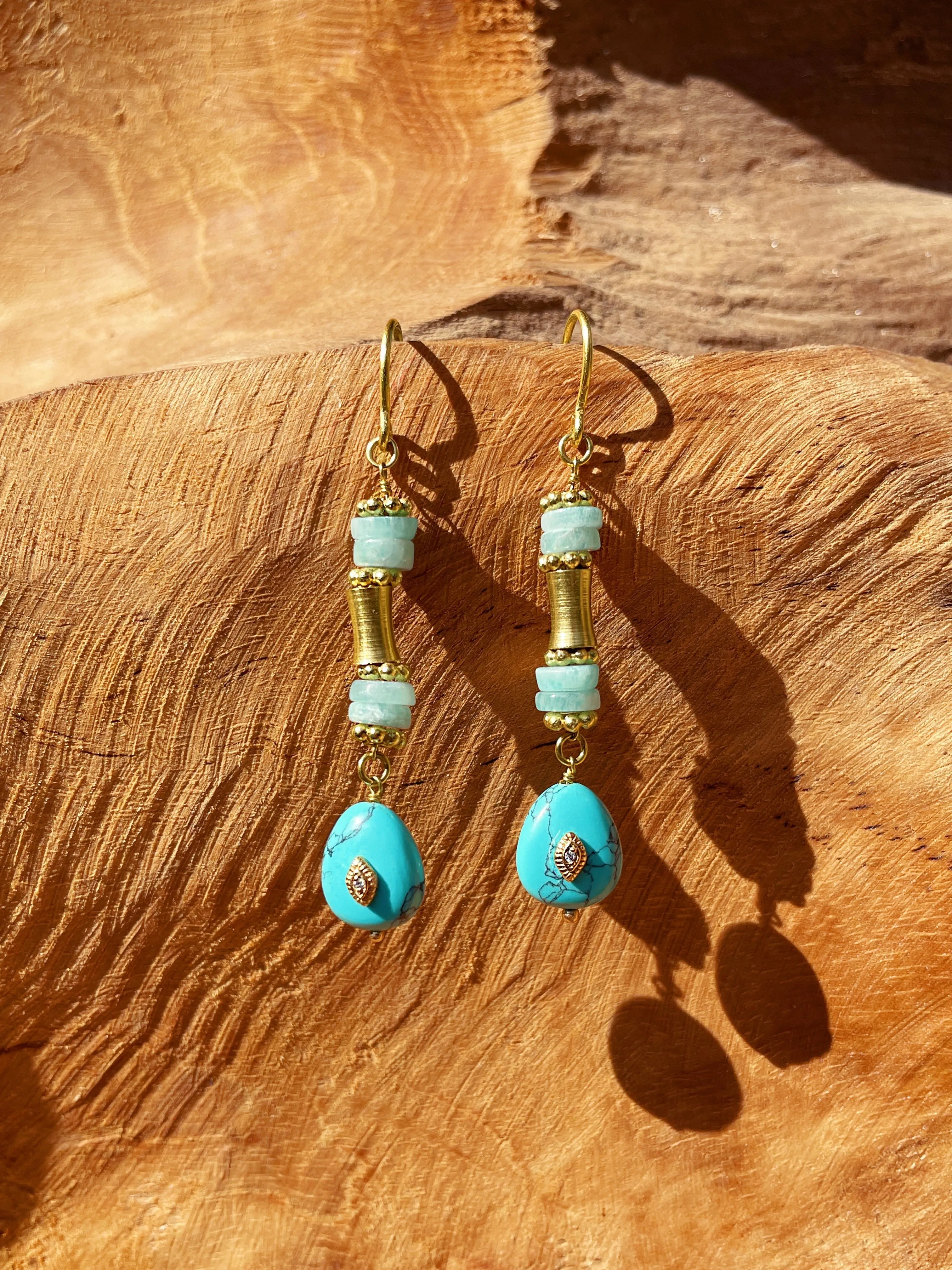 18k yellow gold earrings assembled with Turquoise, Amazonite and Zirconium Oxide