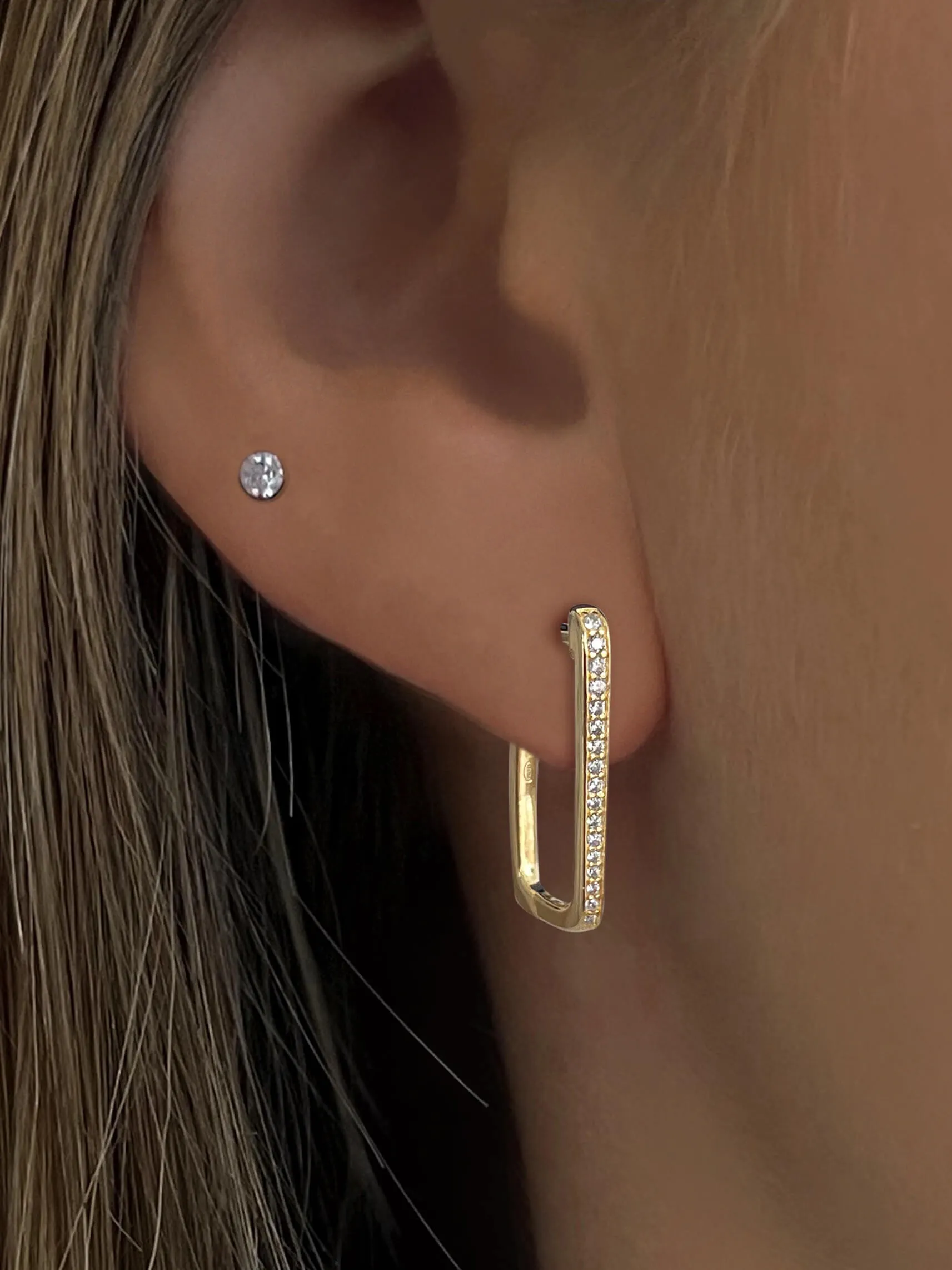 18k yellow gold earrings assembled with zirconium oxide