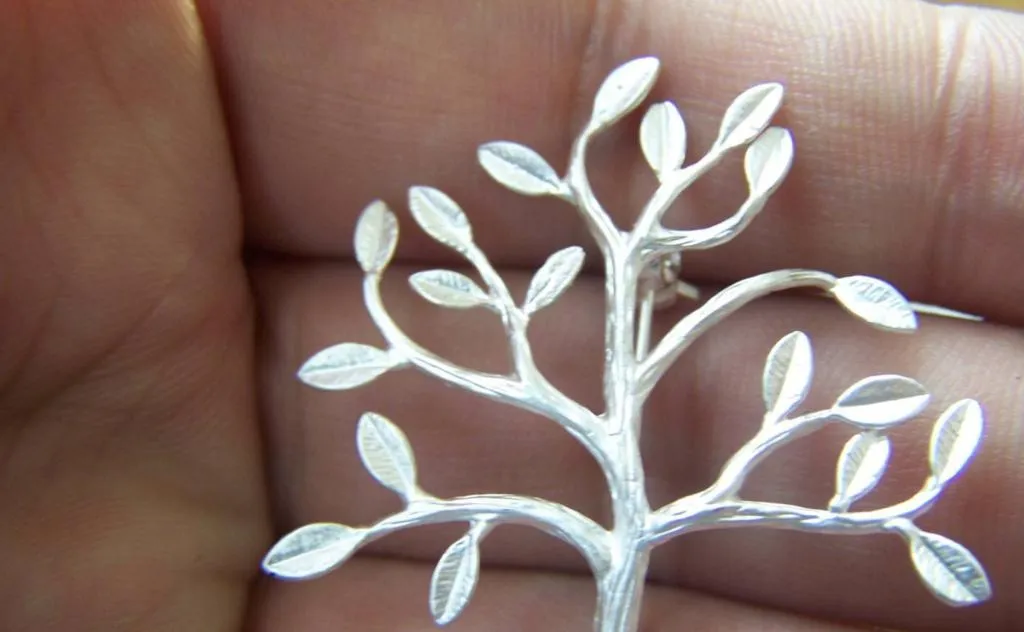 2 pcs Matte Silver Tree Shawl Safety Pin Brooch A2229