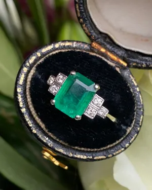 Art Deco Emerald and Diamond Platinum Ring 0.15ct   2.25ct