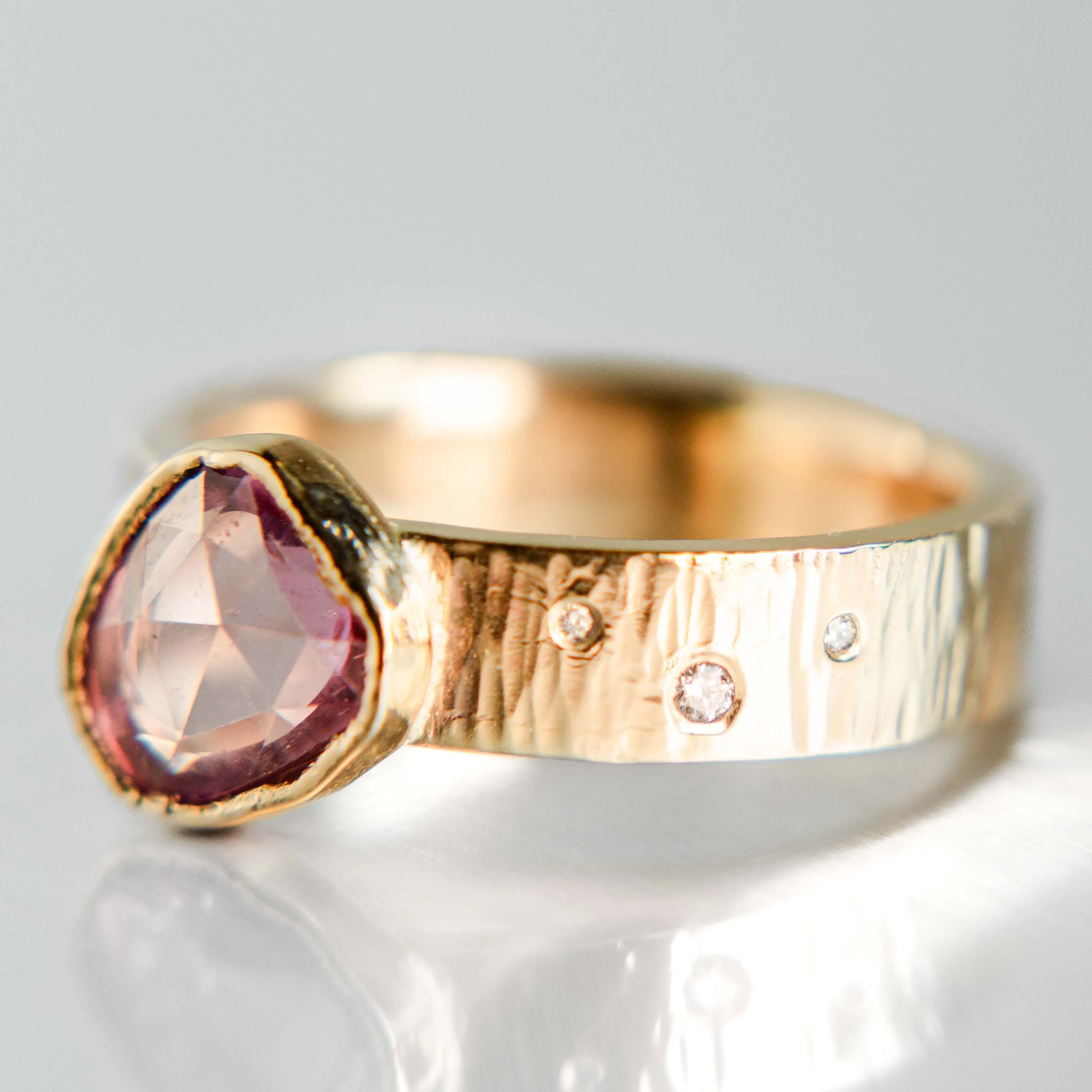 Aurora Sapphire Birch Ring