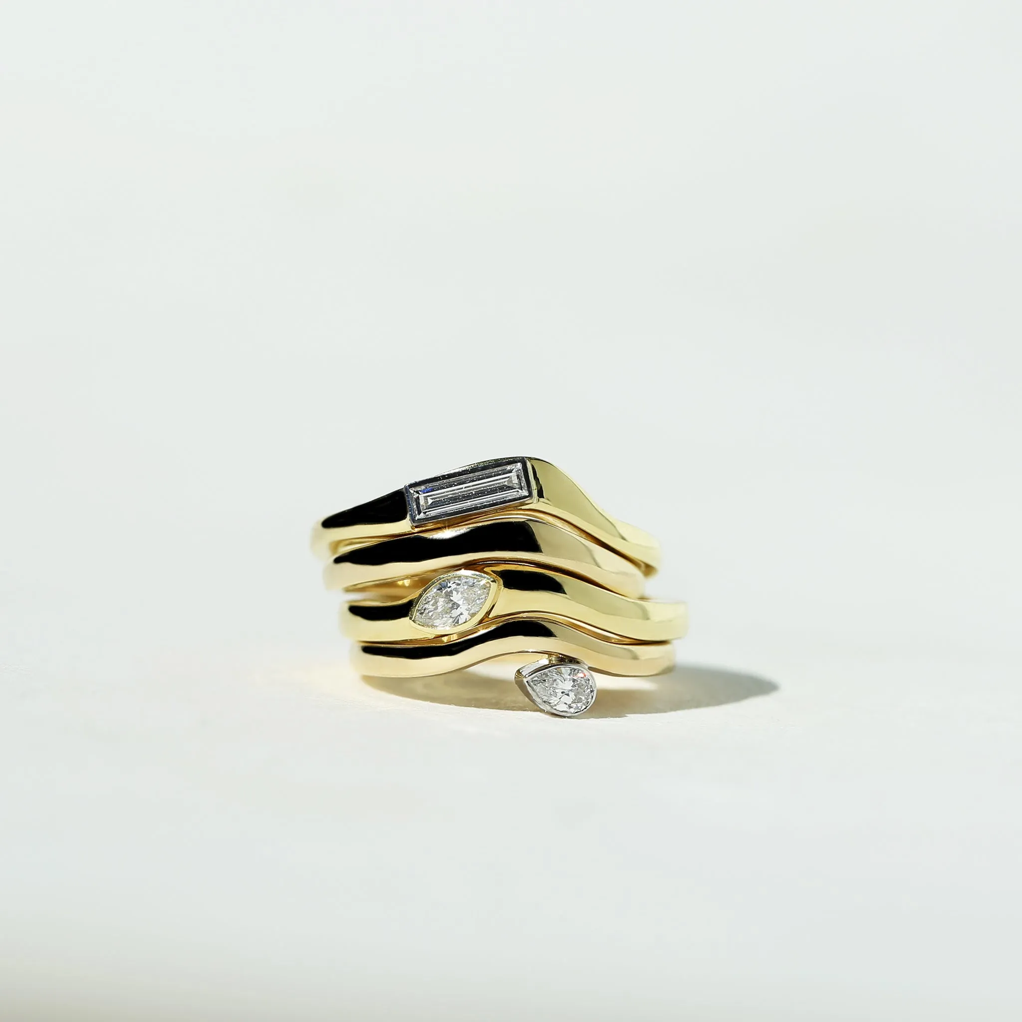 Baguette Diamond Wave Band