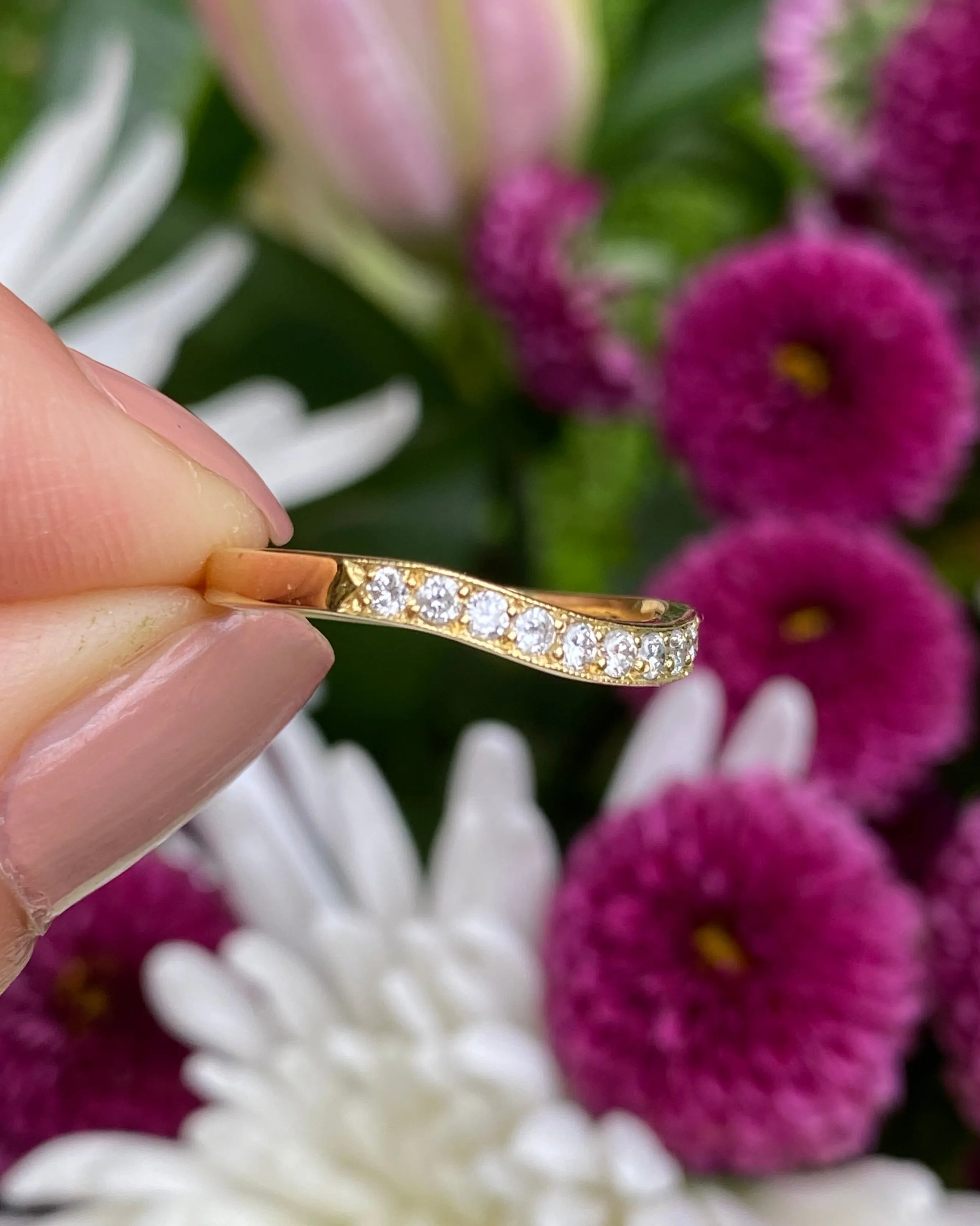 Brilliant Cut Diamond Contoured Half Eternity Wedding Ring 0.35ct 18ct Yellow Gold