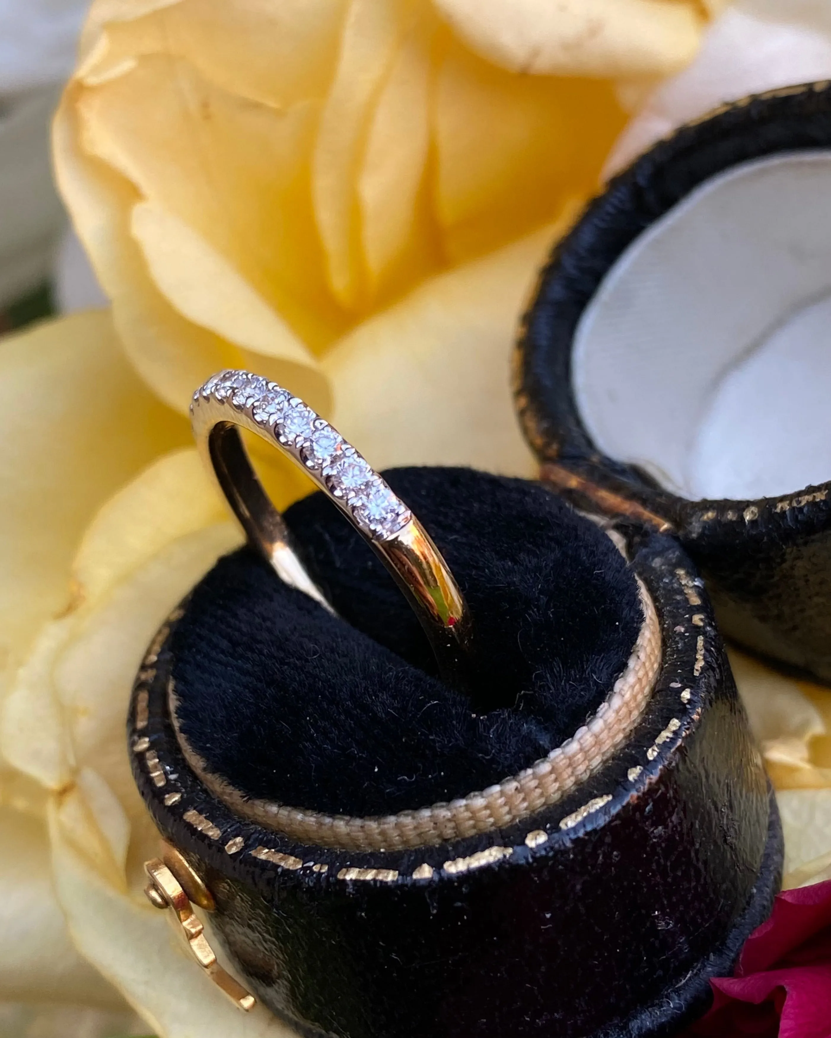 Brilliant Cut Diamond Half Eternity Wedding Ring 0.24ct 18ct Yellow Gold