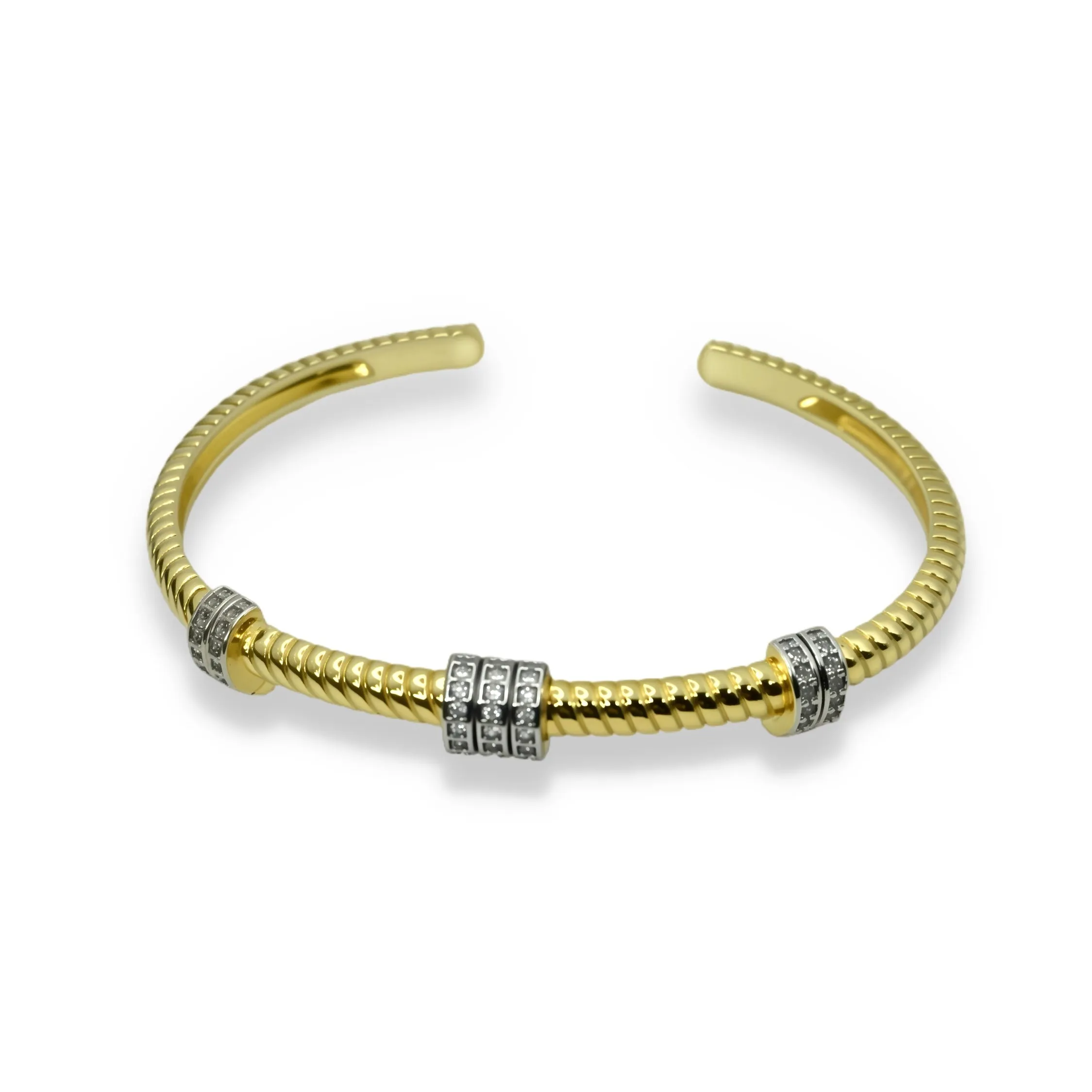 Clara Bangle