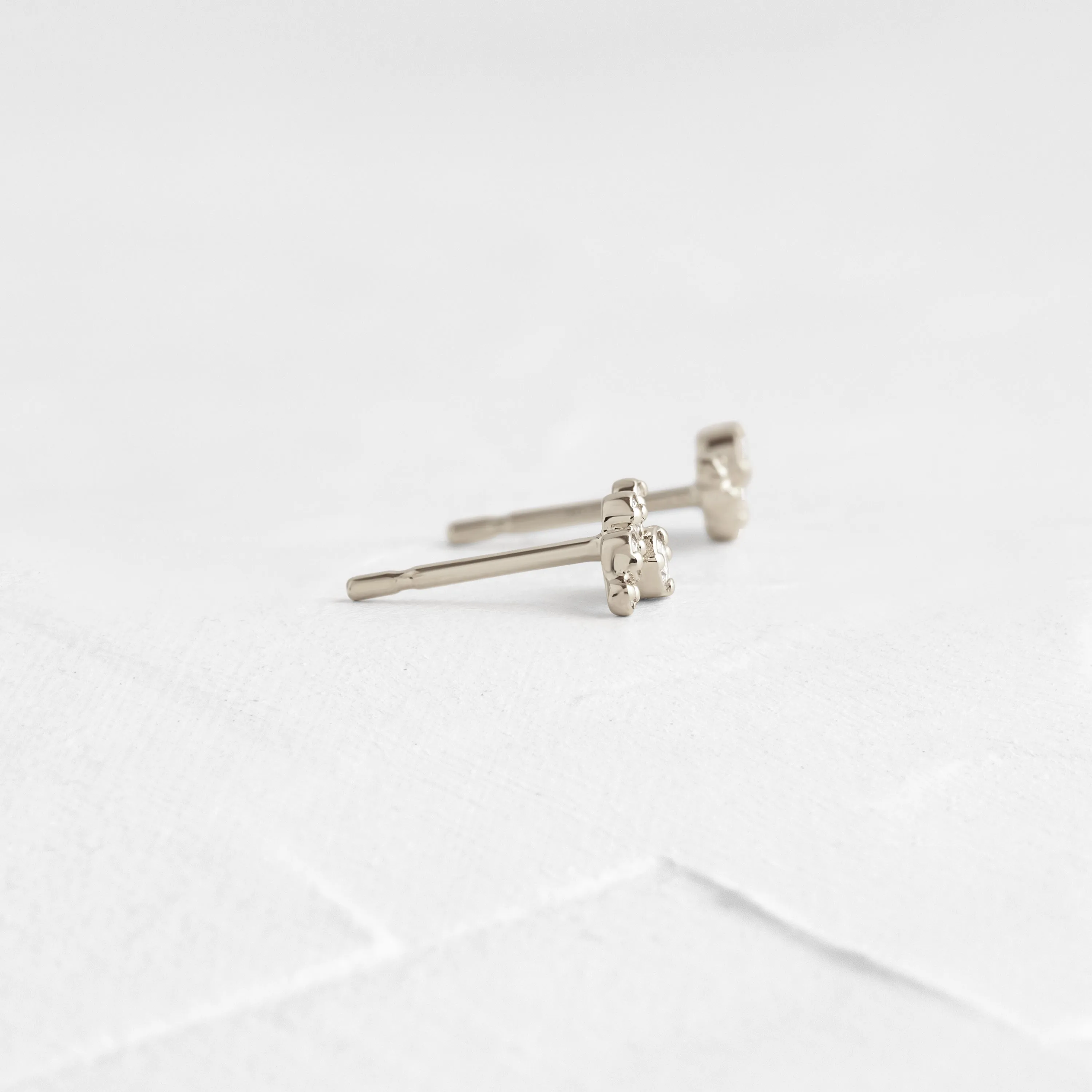 Dusting Studs - In Stock