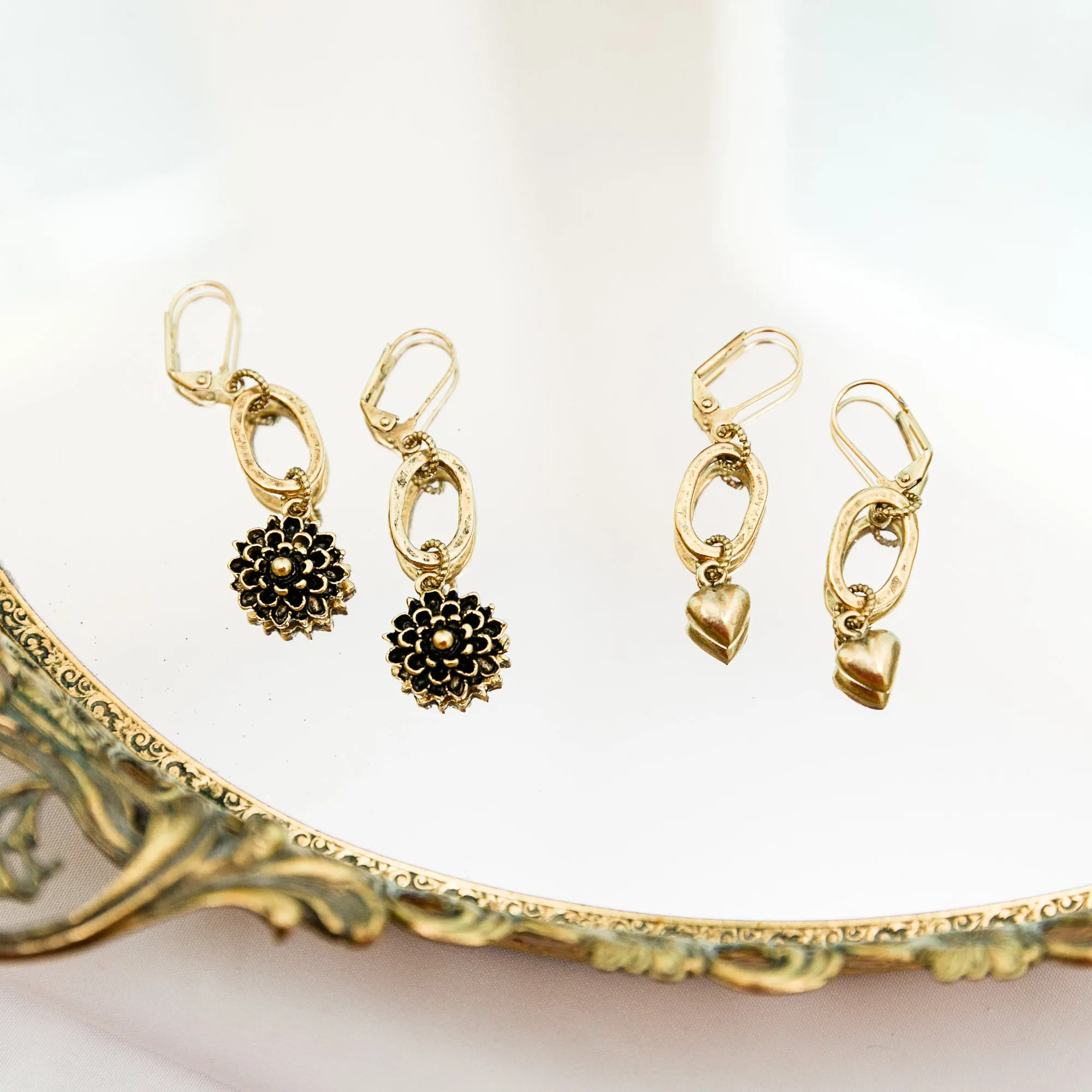Heaven Inspired Avva Earrings - Gold