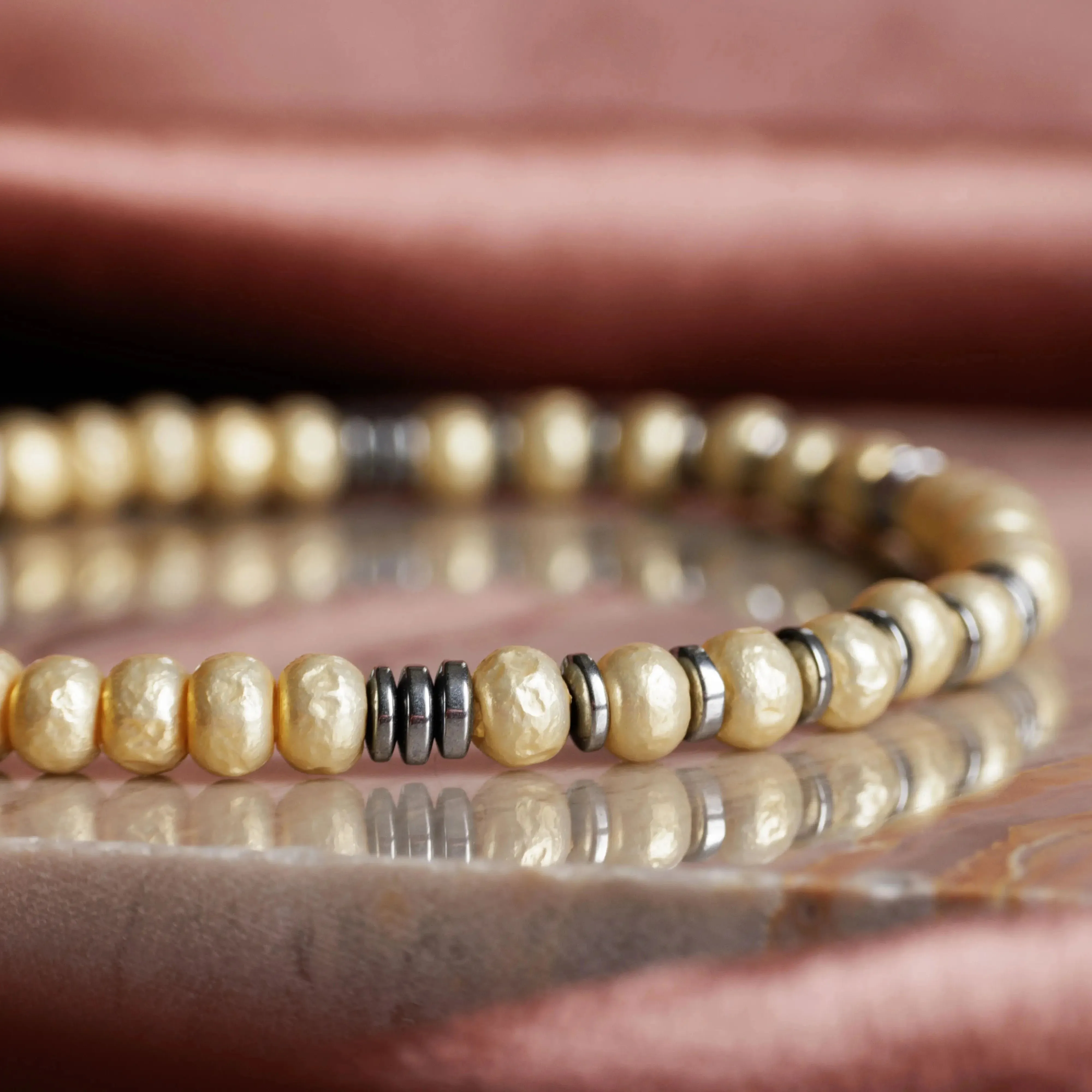 Hematite - Vanilla Bracelet I (4mm)