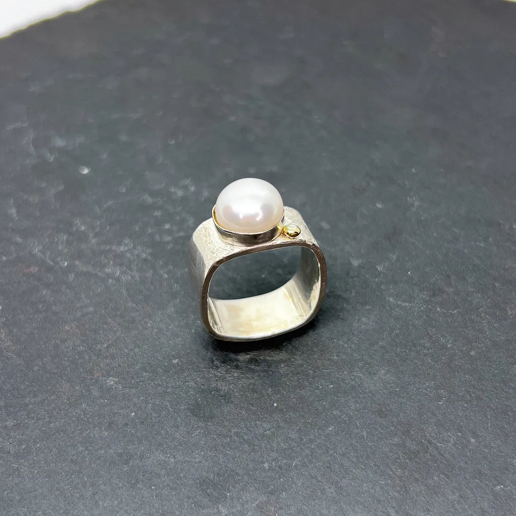 Mab Pearl & Gold Ring Wide Square Stacking Ring