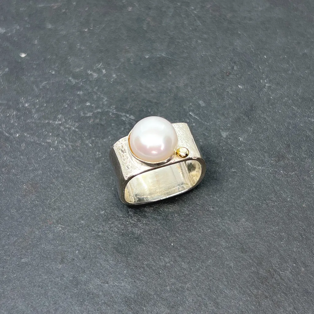 Mab Pearl & Gold Ring Wide Square Stacking Ring