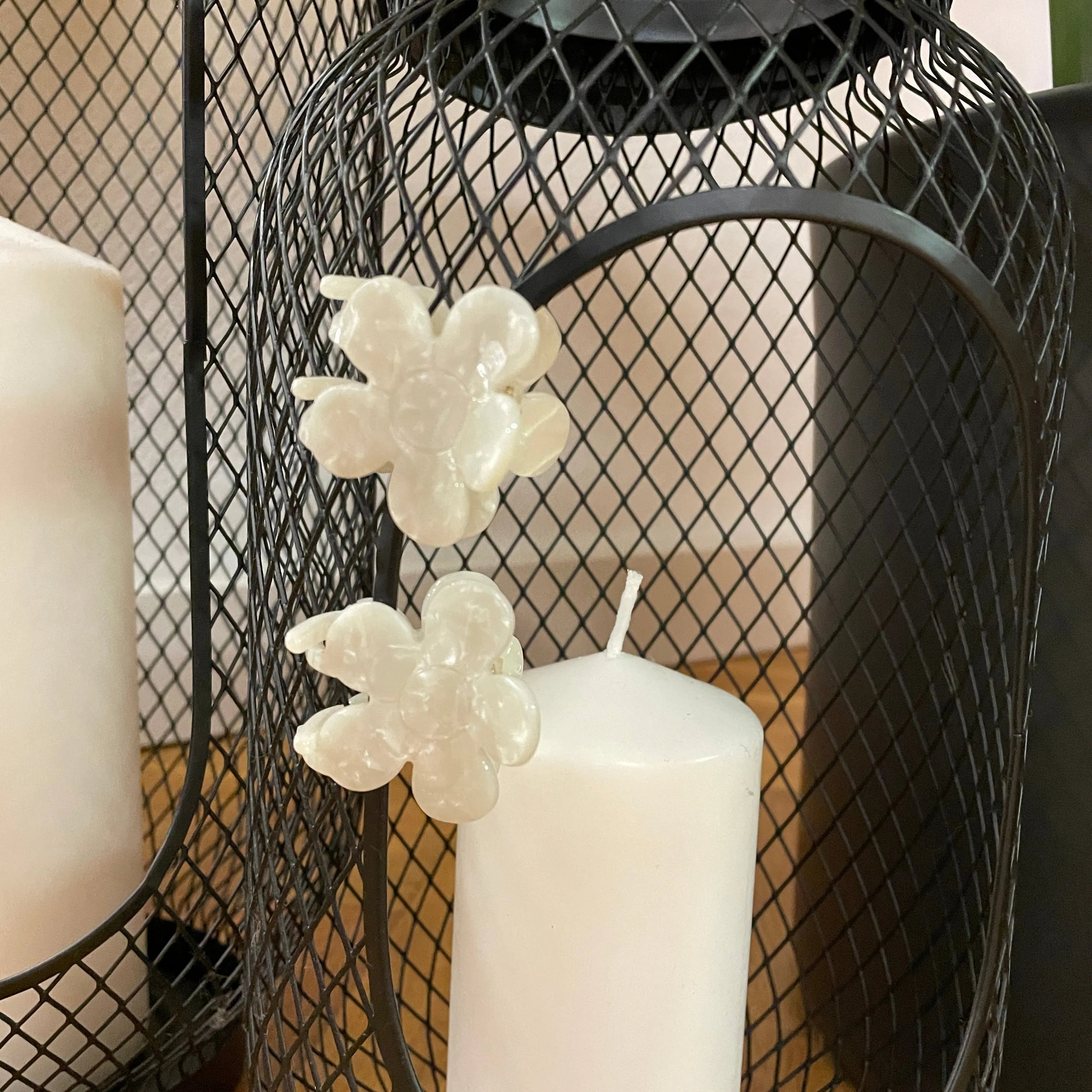 MINI FLOWER CLIPS WHITE