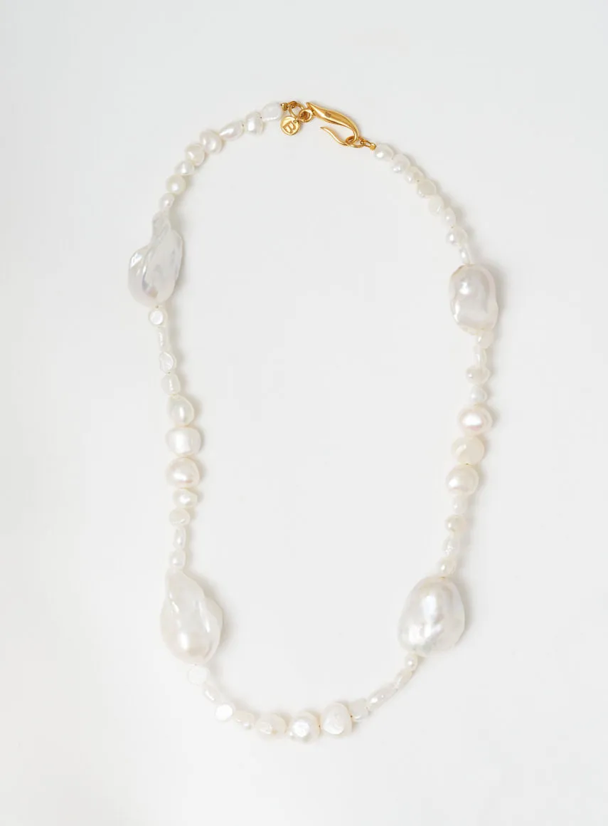Odd pearl 14K Gold Plated Necklace w. Pearls