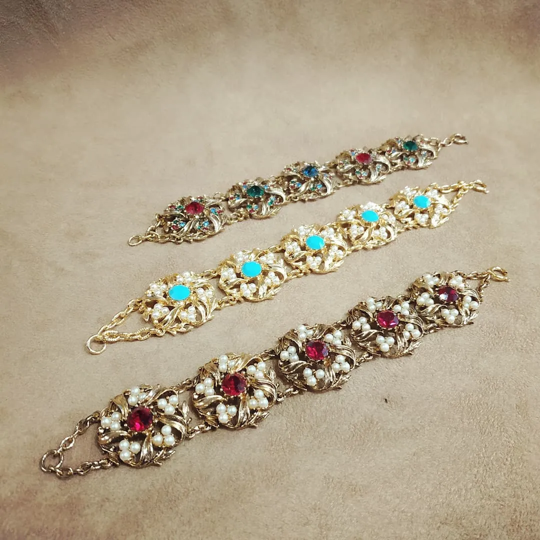 Red Floral Swirl Pearl Gold Vintage Bracelet