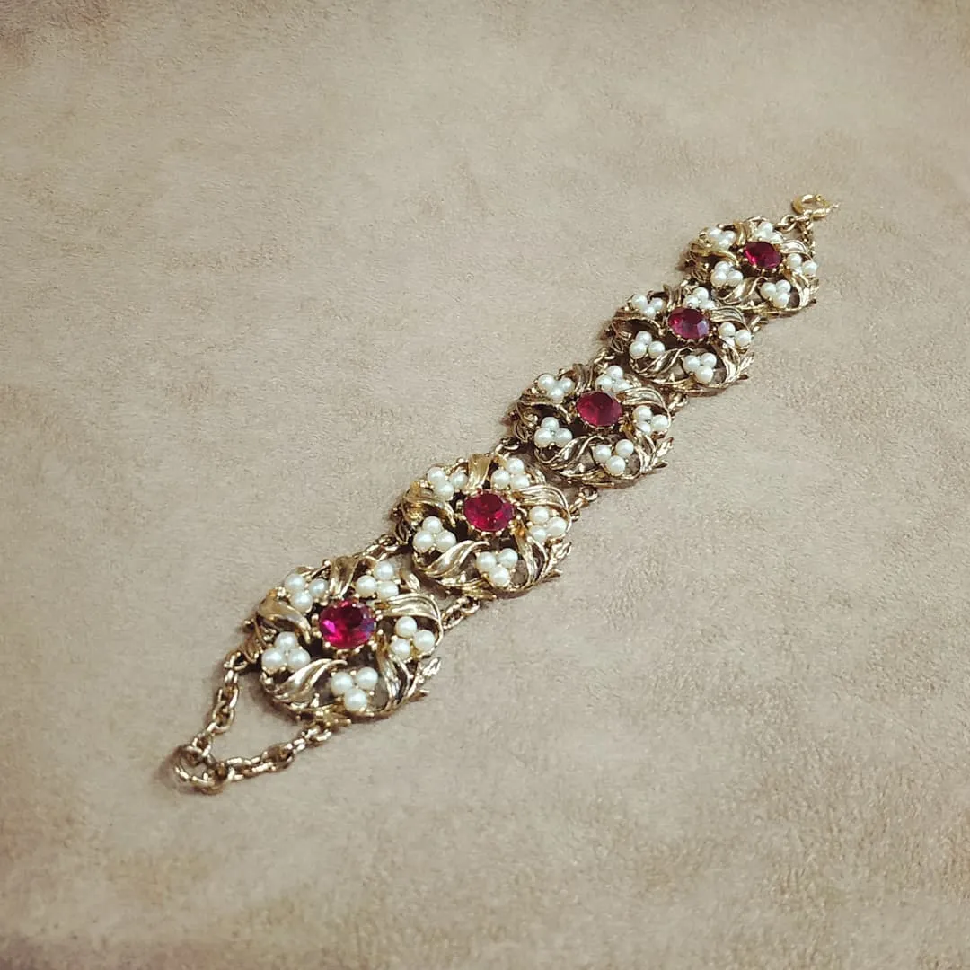 Red Floral Swirl Pearl Gold Vintage Bracelet