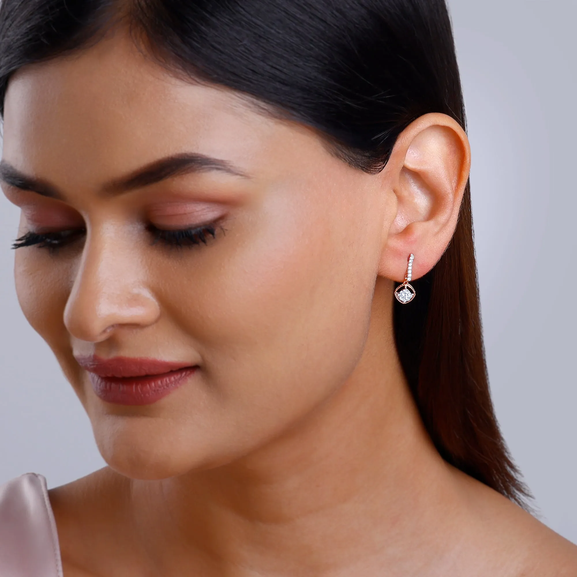Rose Gold Delicate Shine Diamond Earrings