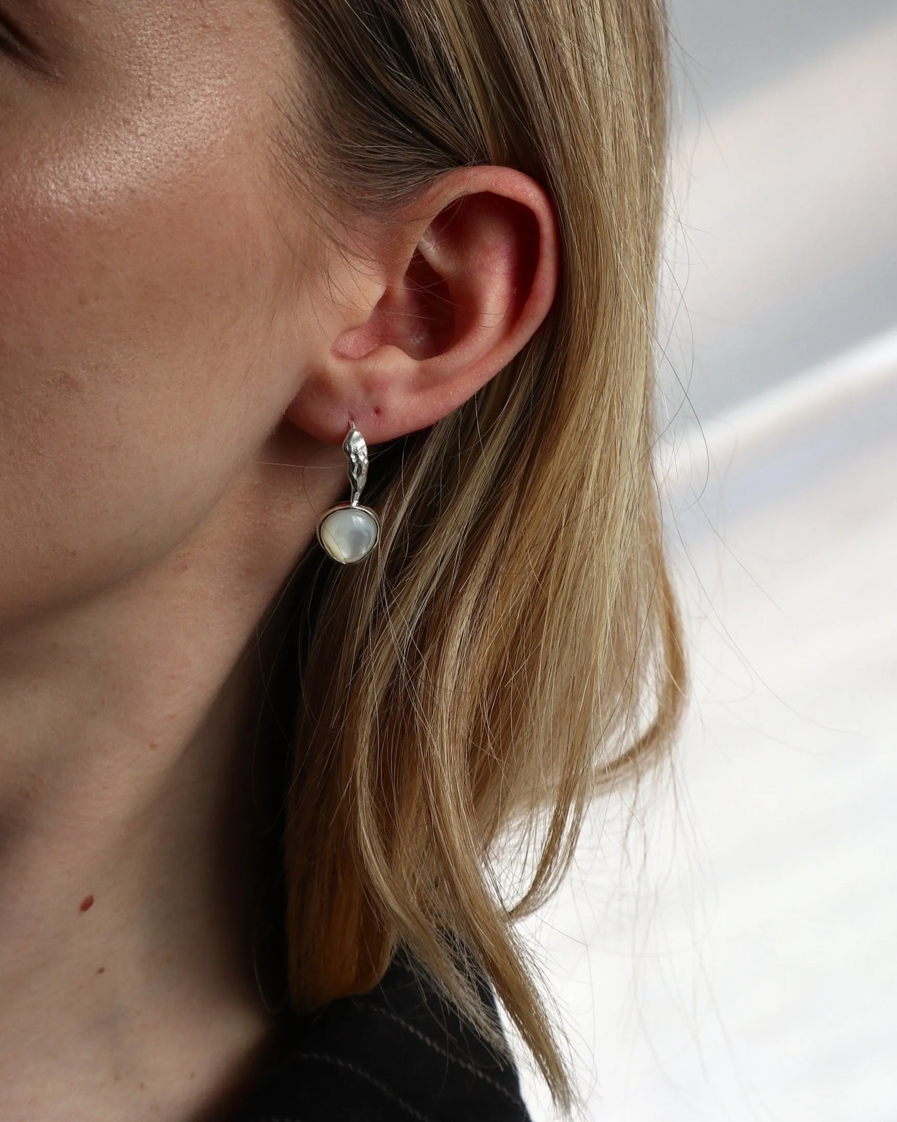'Sigrid' Shell Drop Earrings