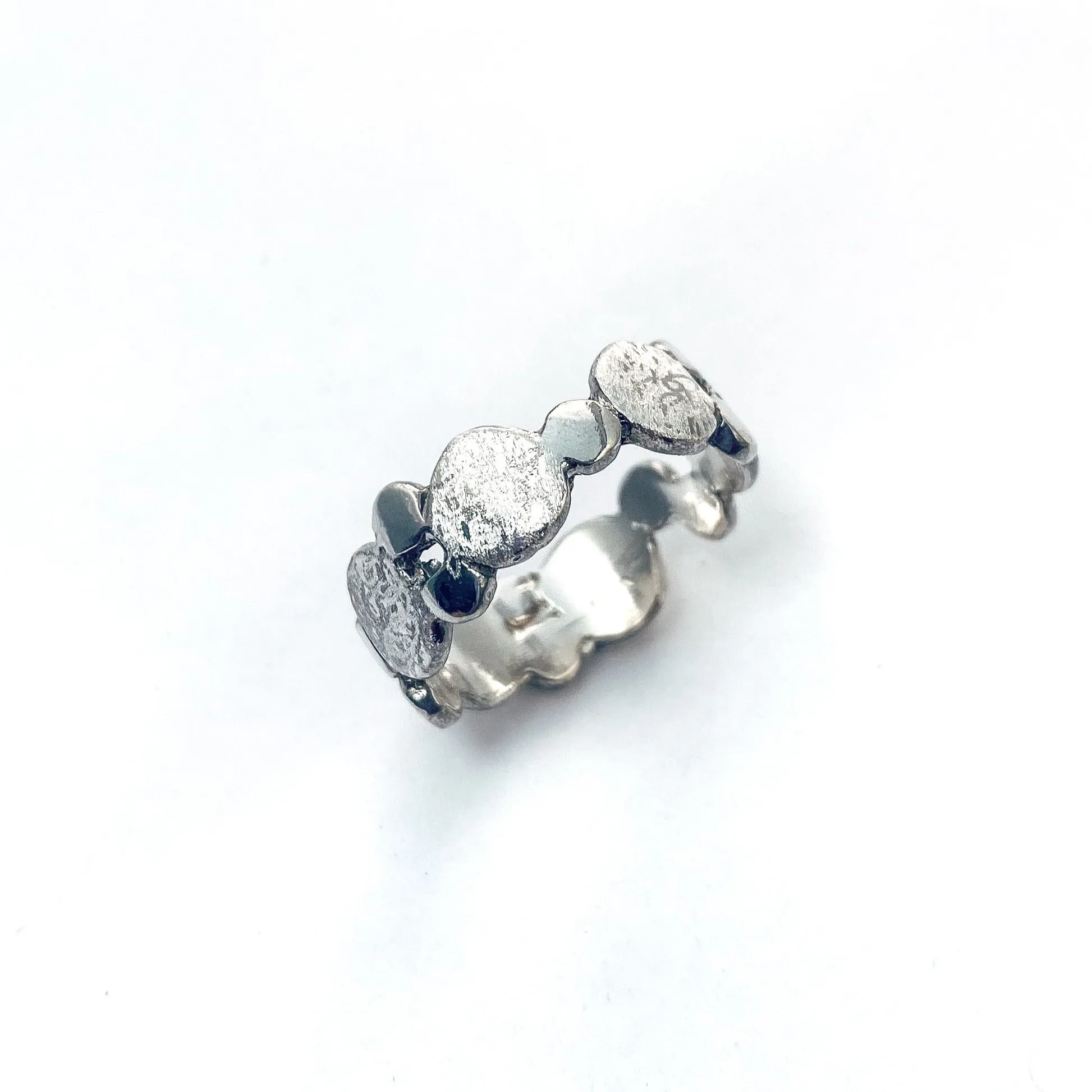 Silver Gold Pebble Scribbled Ring with diamond & stones