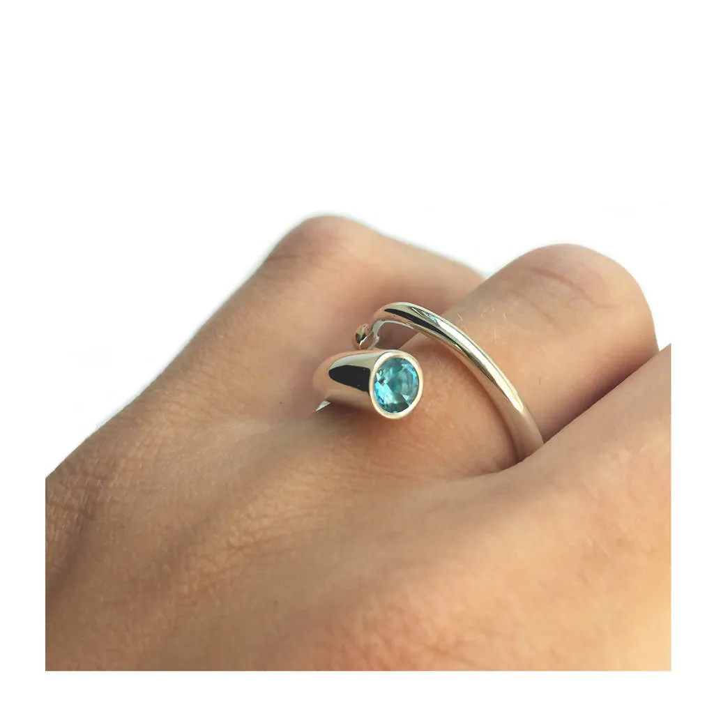 Silver spiral wiggly ring with blue topaz & 18K gold detail