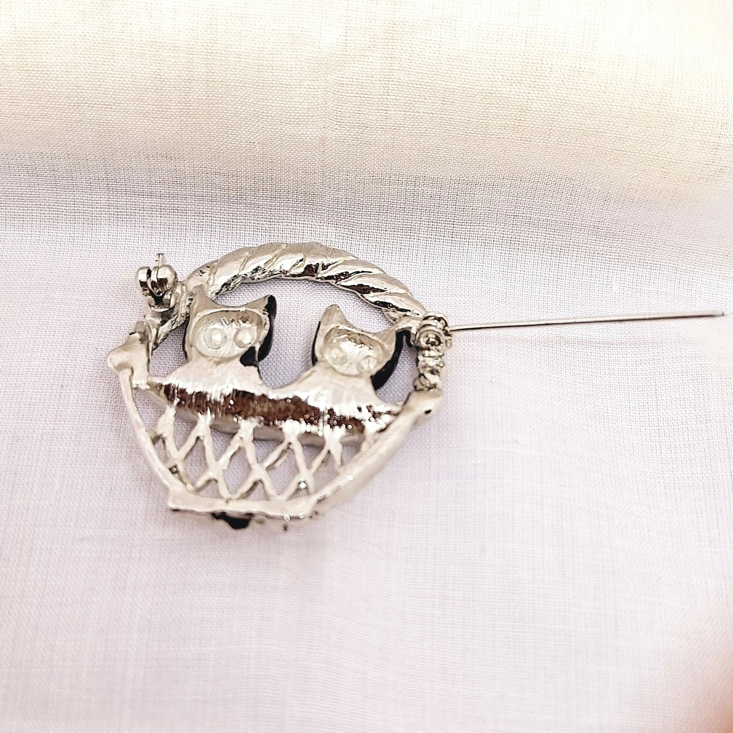 Silver Tone Cats in a Basket Brooch