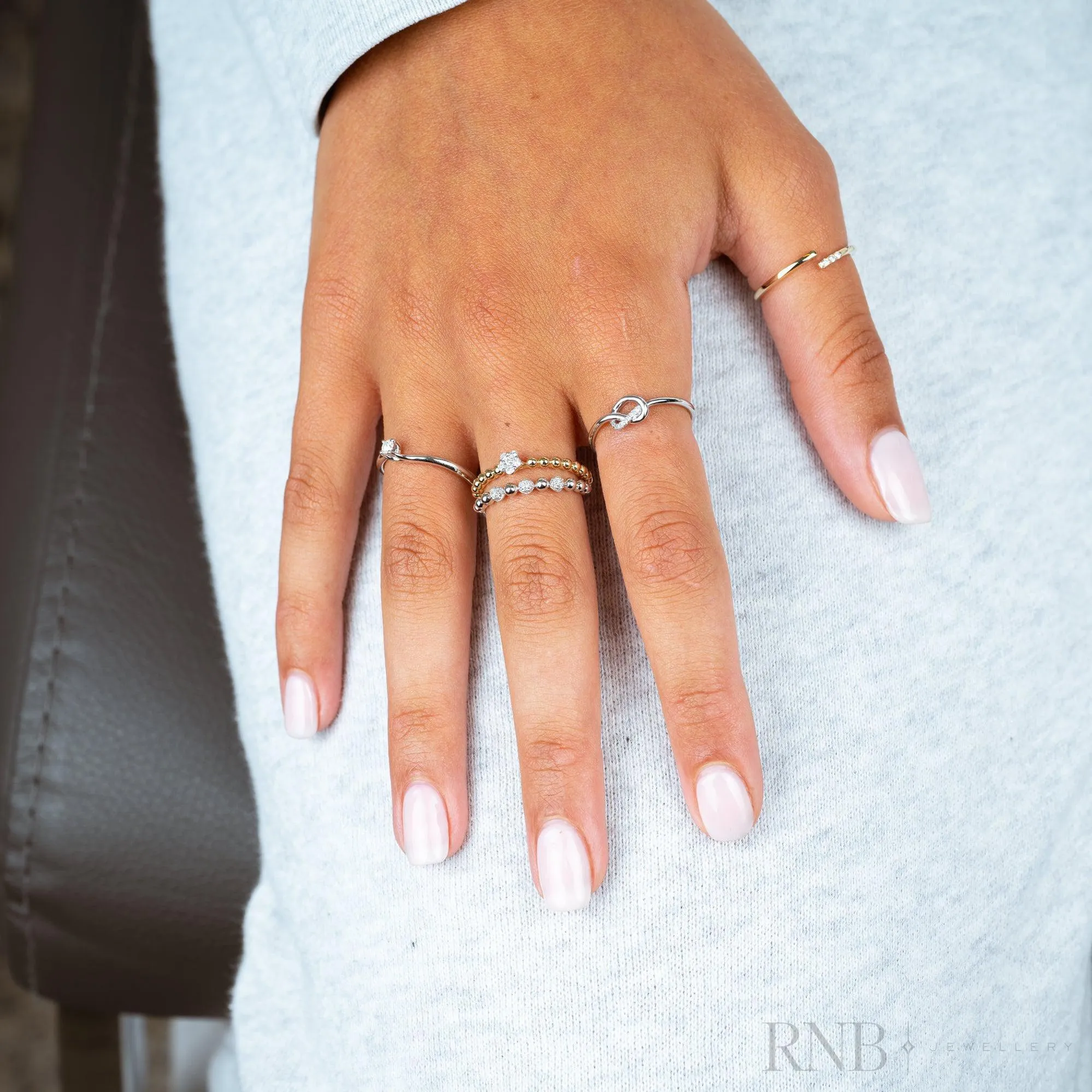 Solitaire Bead Flower Diamond Ring