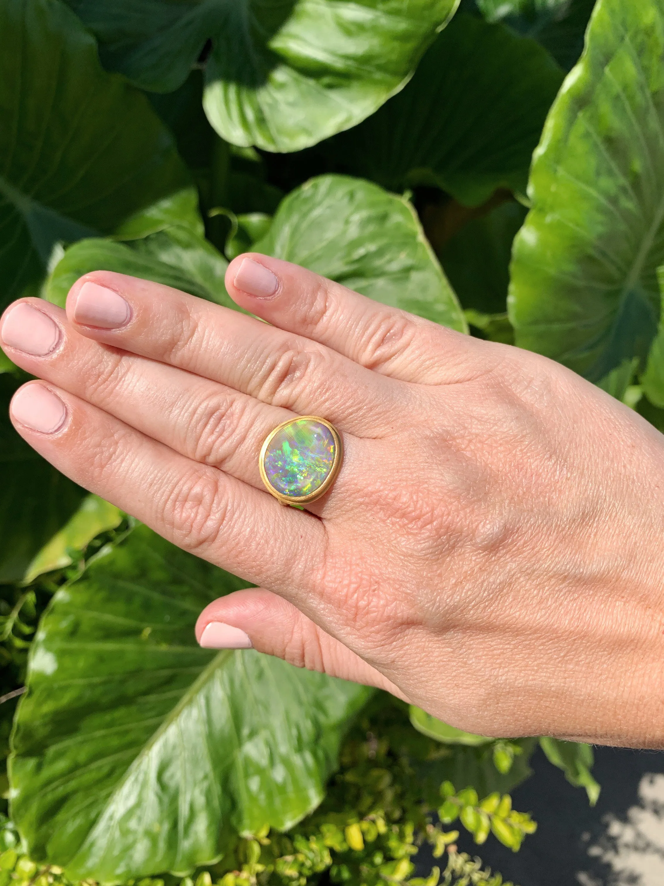 Talkative Lightning Ridge Crystal Opal Gold One of a Kind Ring