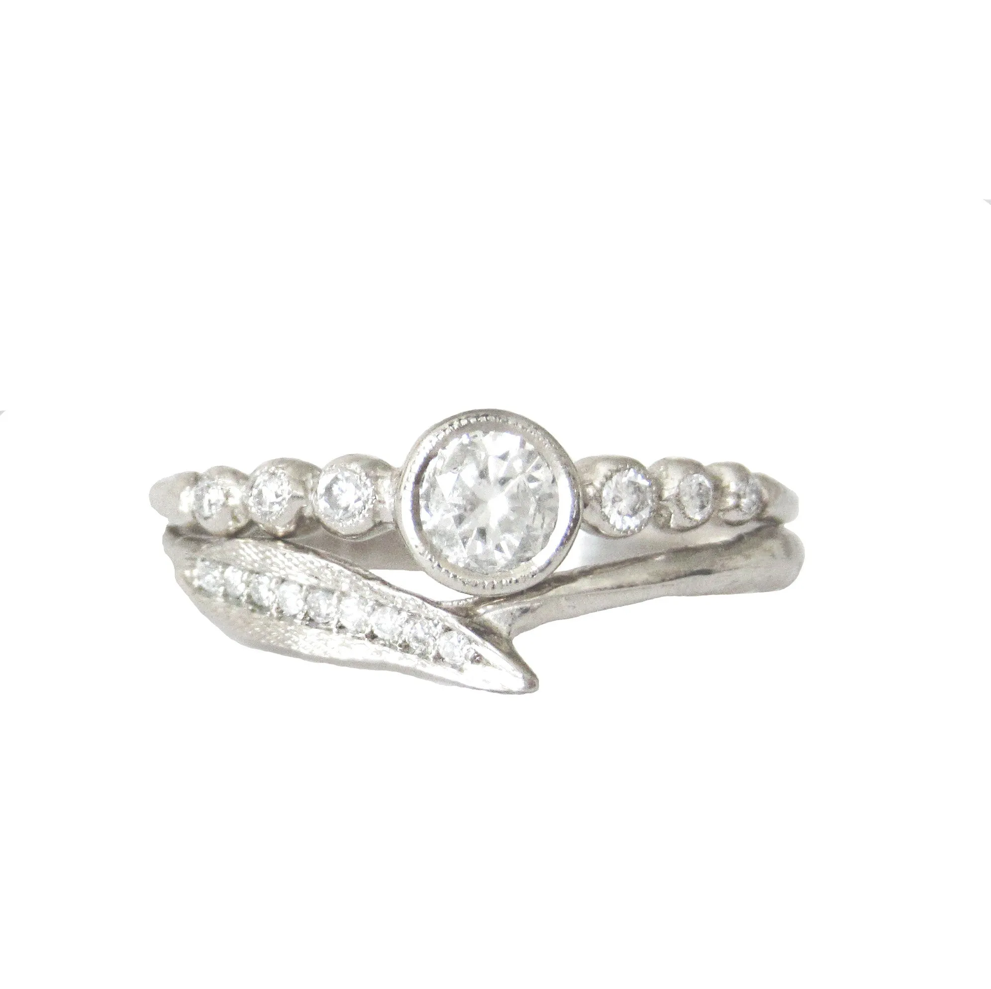 Ti Leaf Ring