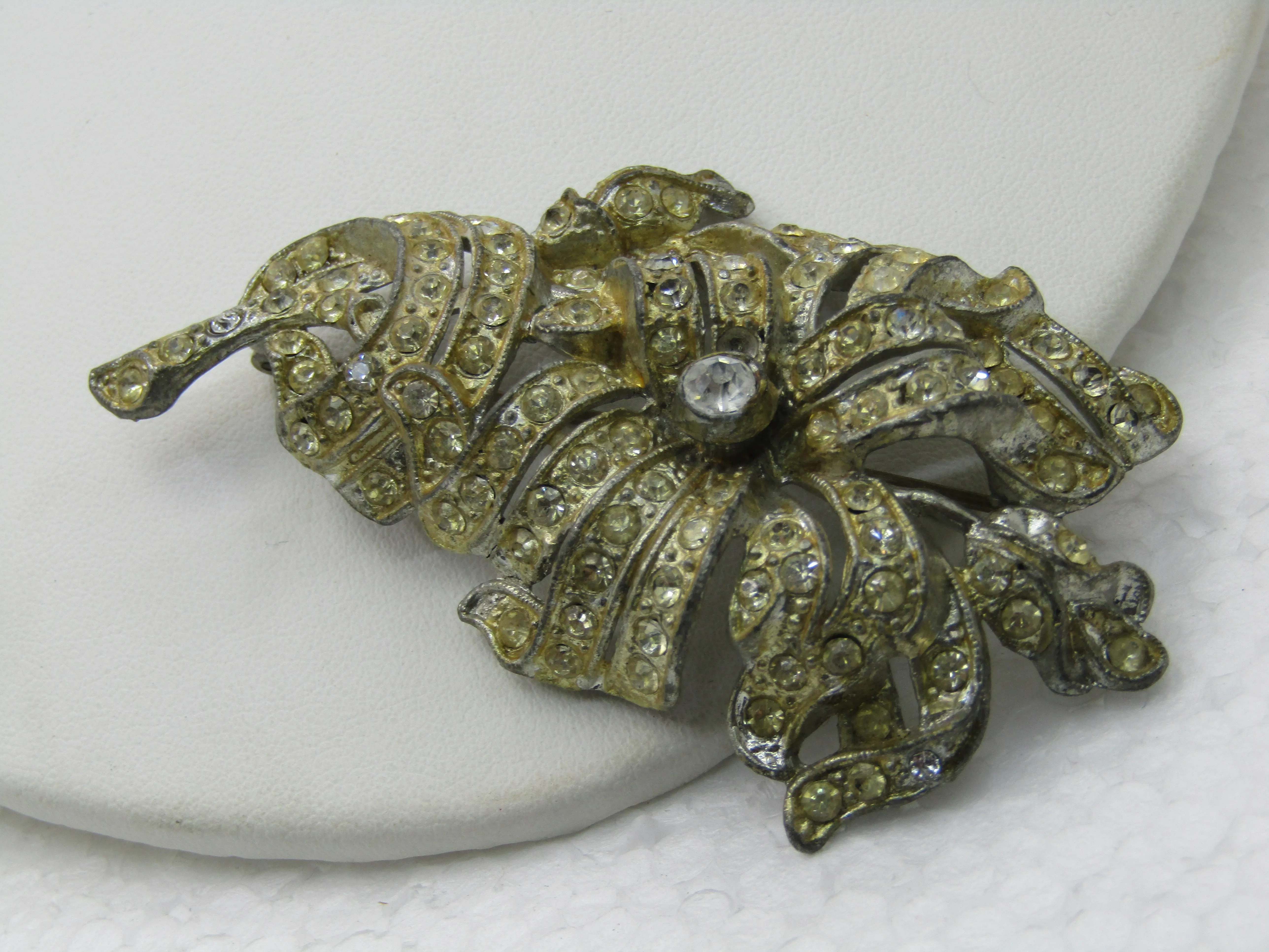 Vintage 1930's Art Deco Rhinestone Brooch, Pot Metal, 3"