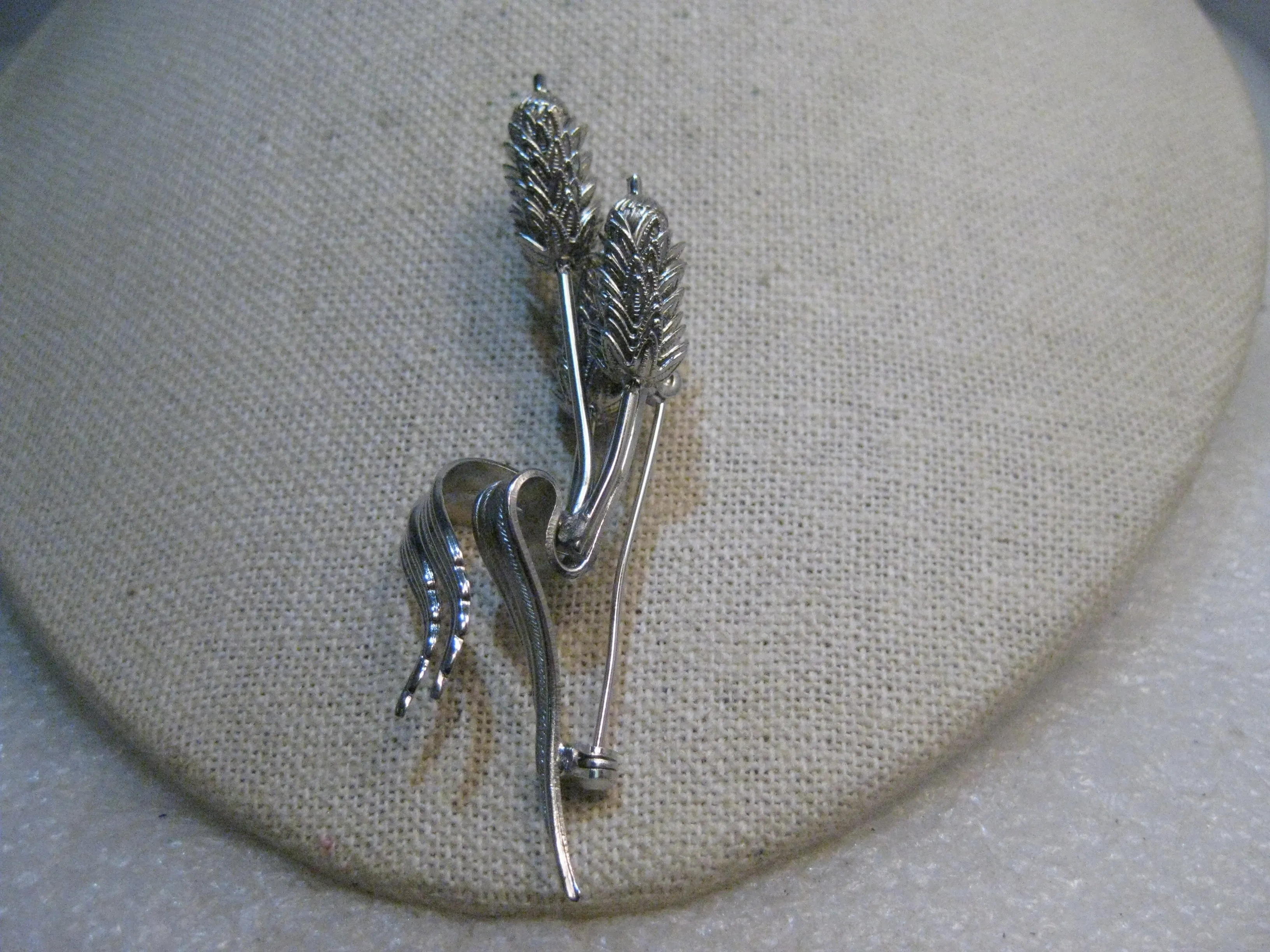 Vintage Articulated Wheat Brooch, Silver Tone - Tops Move, 3.25" Tall, 1960's