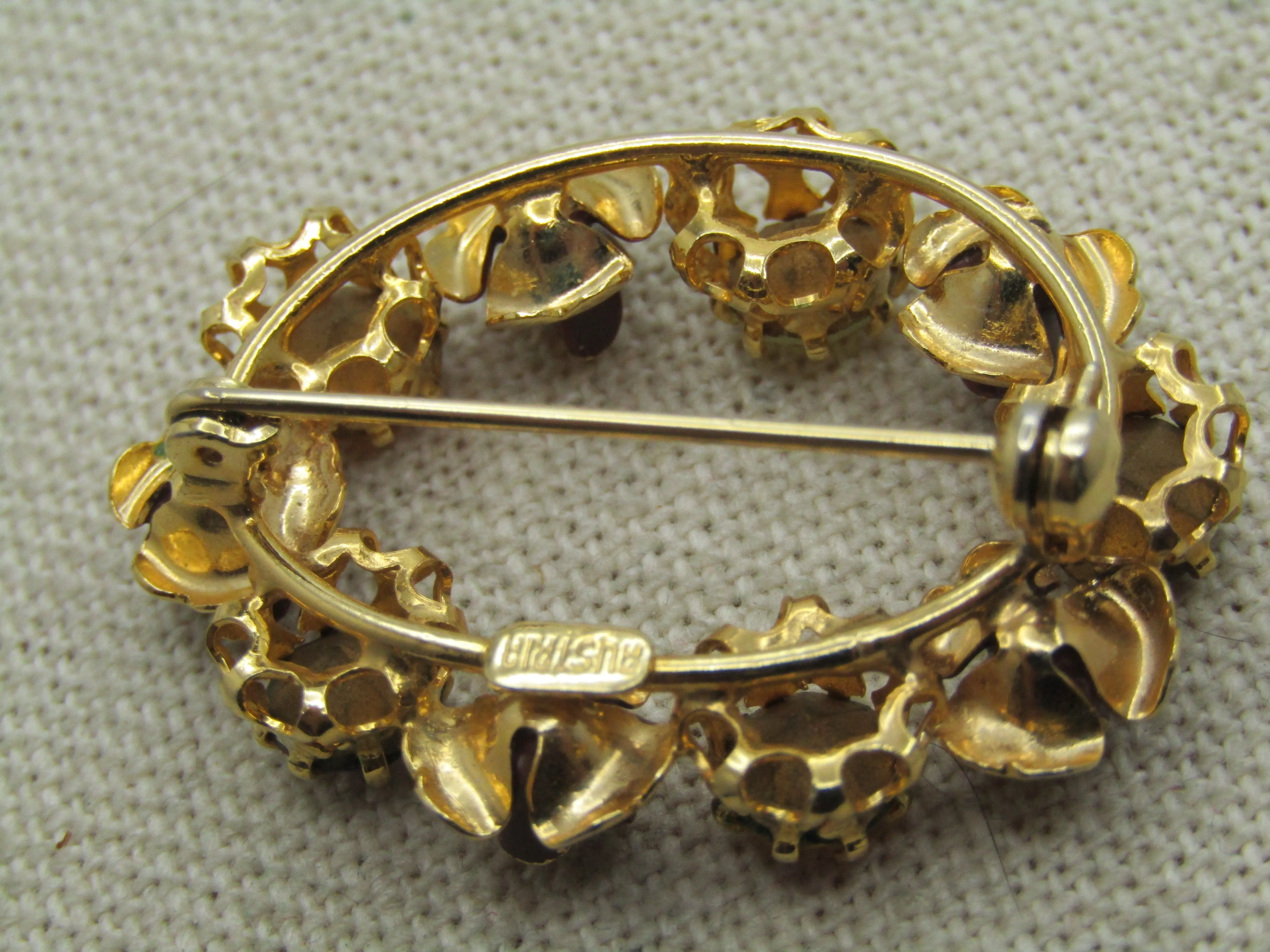 Vintage Austria Crystal Oval Brooch, Rose Blossoms, 1940's-1960's.