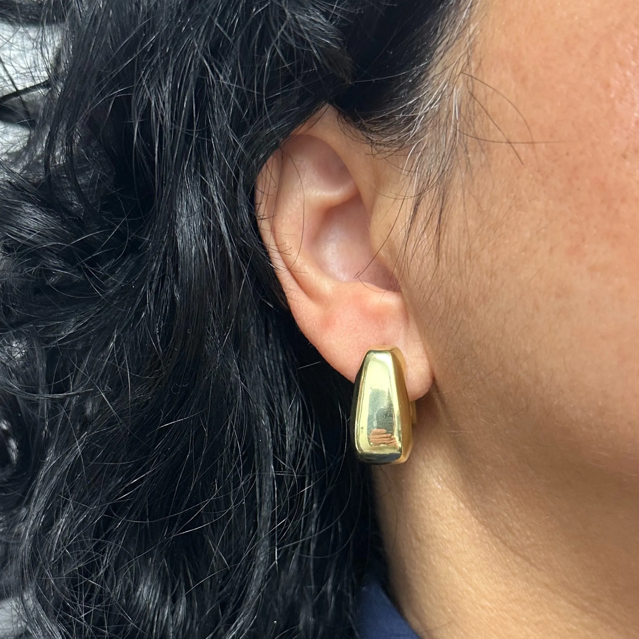 Vintage Italian 'Effedue' 18k Gold Earrings