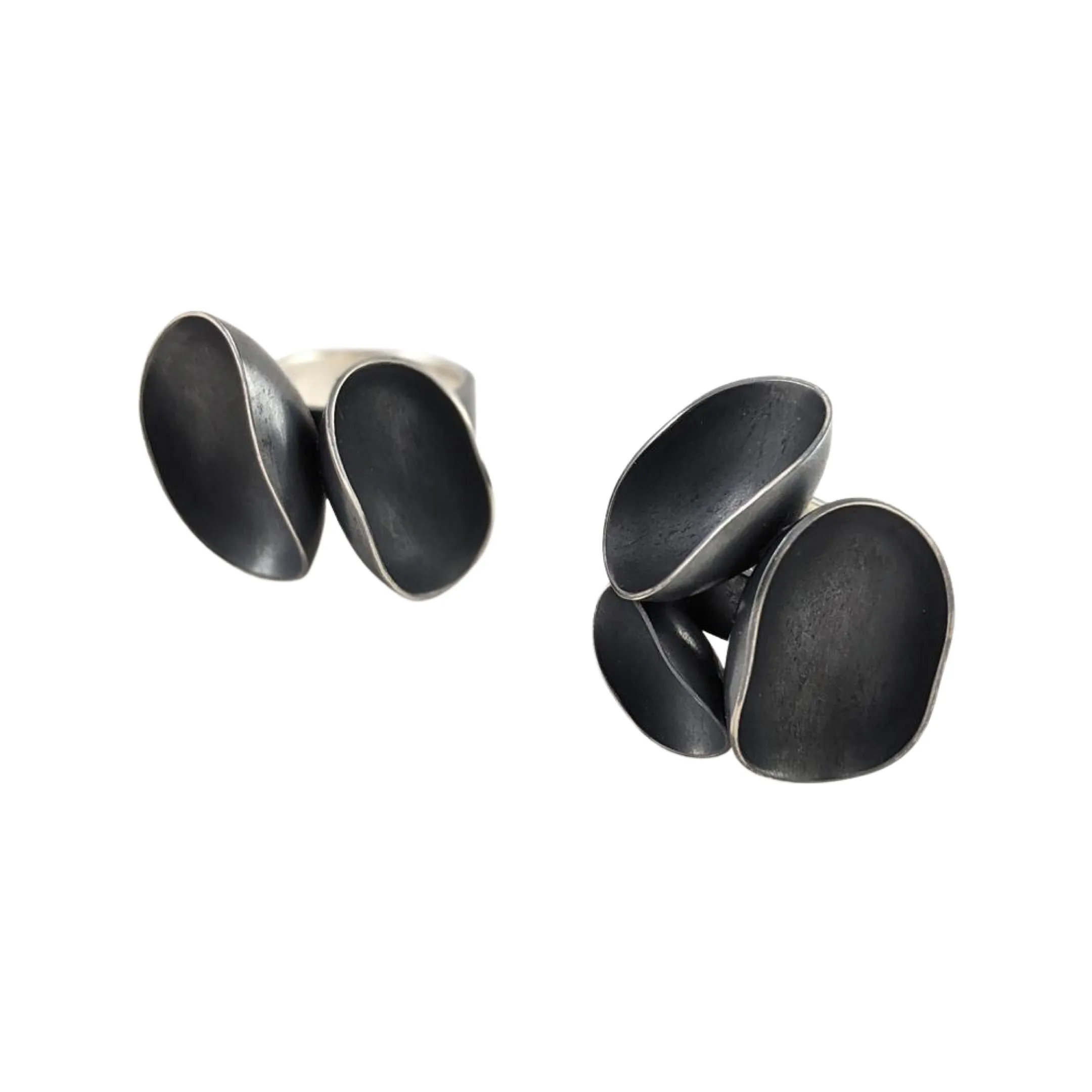 Wax and Wane, Ring with 3 forms